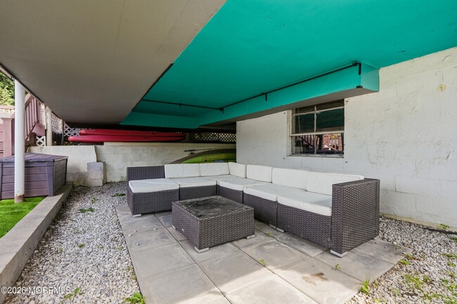 Building Photo - 1213 Sunset Ave