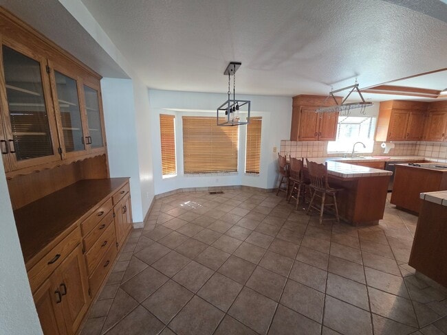 Building Photo - Gorgous 3 Bedroom 2/5 Bath Country Home