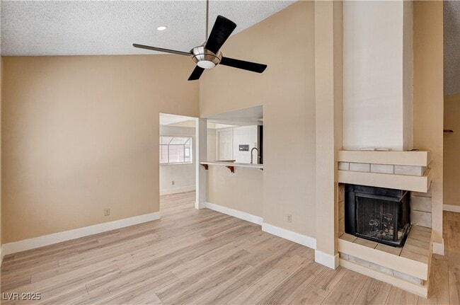 Building Photo - 618 Cervantes Dr