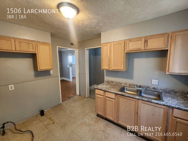 Building Photo - 1506 Larchmont Rd