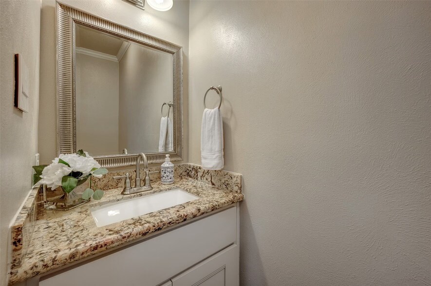 Building Photo - 12625 Memorial Dr