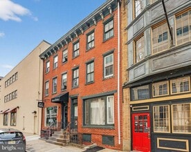 Building Photo - 11 N Willow St