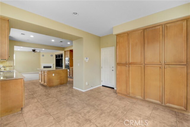 Building Photo - 6352 Lotus St