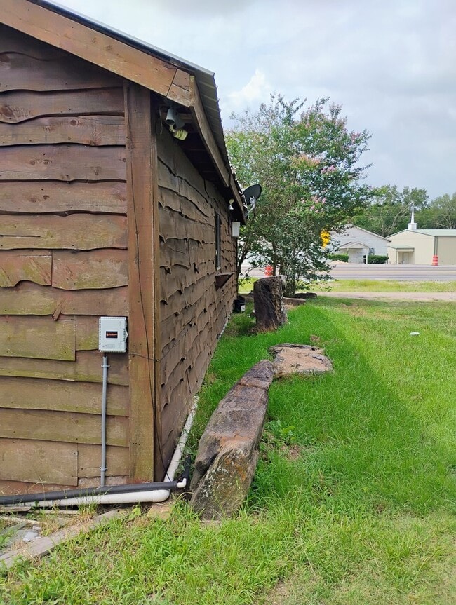 Building Photo - 6759 TX-105