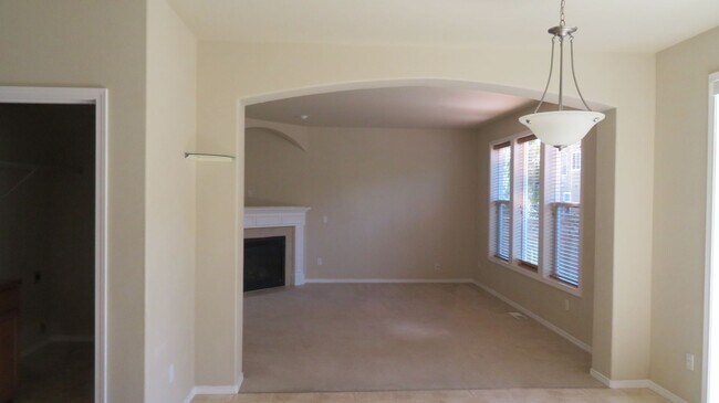 Building Photo - 7125 Axis St SE