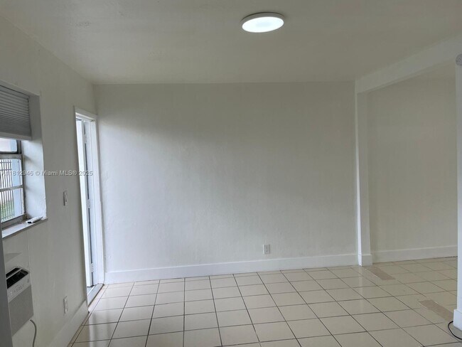 Building Photo - 6029 Polk St