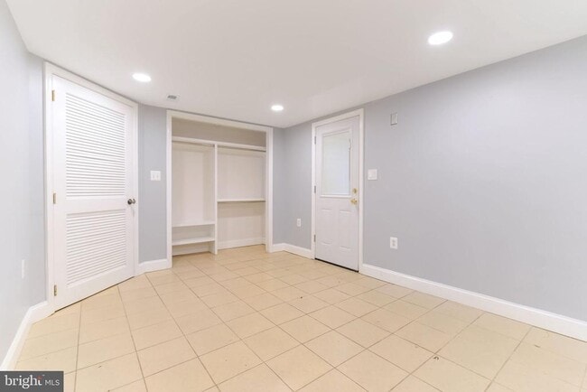 Building Photo - 2600 Arvin St
