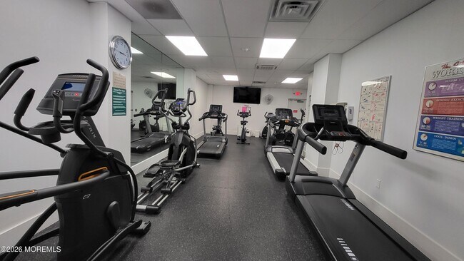 Building Photo - 1 Channel Dr