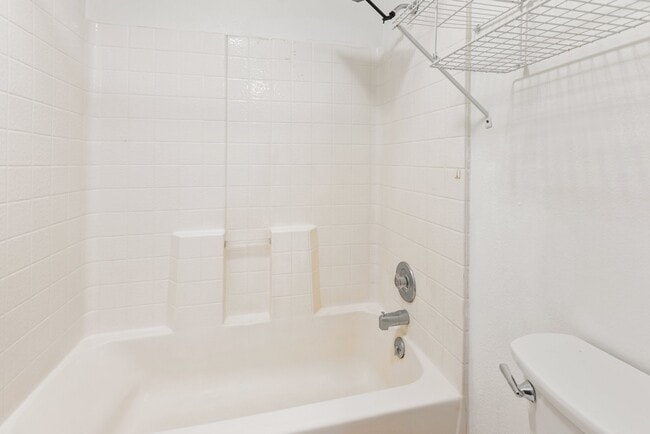 Building Photo - 2529 W Vermijo Ave