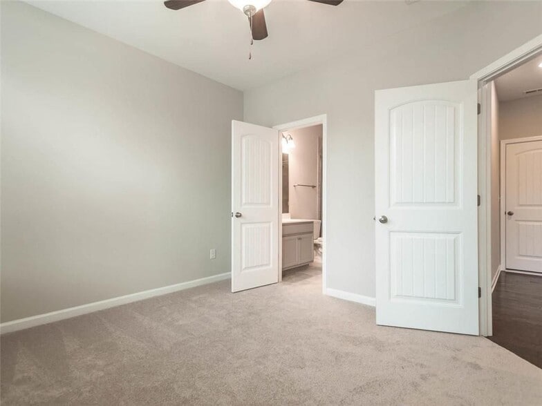 Building Photo - 503 Headwind Wy