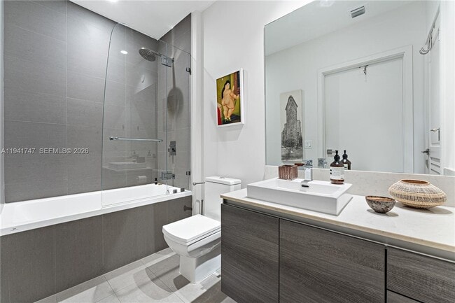 Building Photo - 1080 Brickell Ave