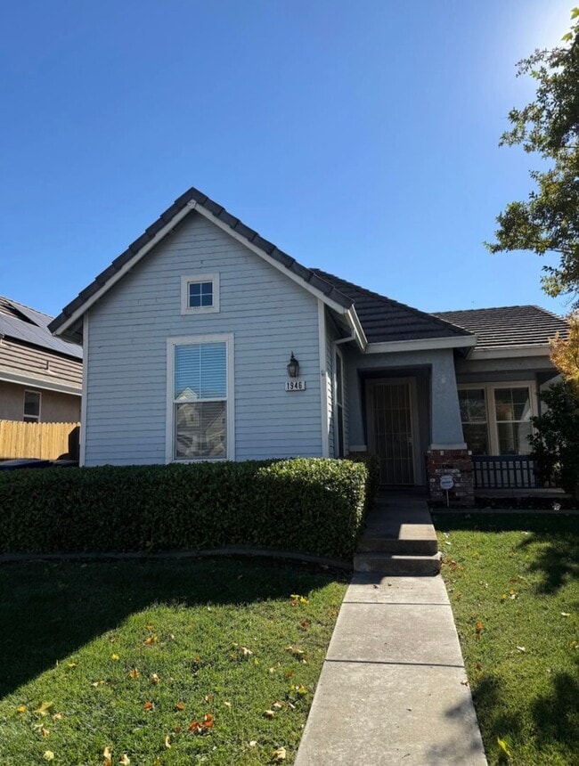 Primary Photo - Adorable 3 bedroom 2 bath home