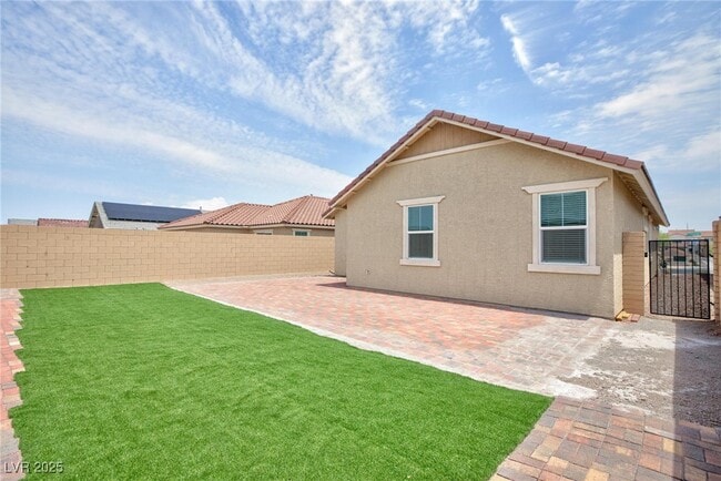 Building Photo - 819 Cottonwood Hl Pl