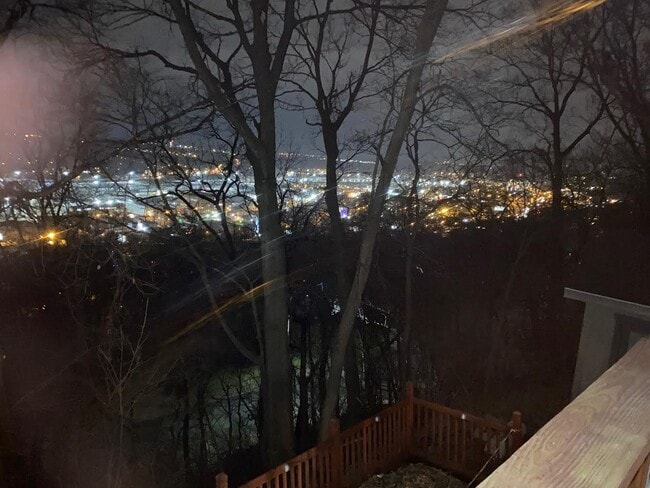 Building Photo - Foxhall Court