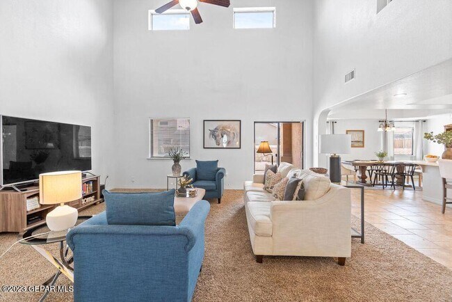 Building Photo - 14536 Shady River