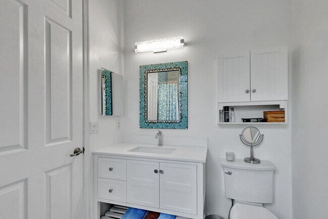 Building Photo - 4345 Parkside Dr