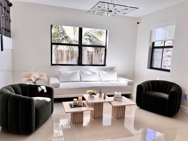 Building Photo - 8895 NW 99th Ct