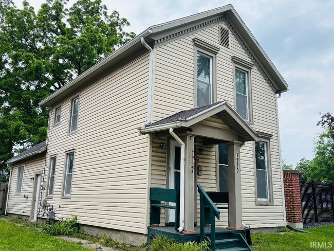 Primary Photo - 1210 Union St