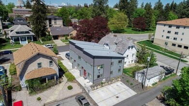 Building Photo - 317 5th St