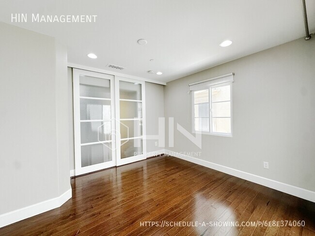 Building Photo - 488 Trident Maple Terrace