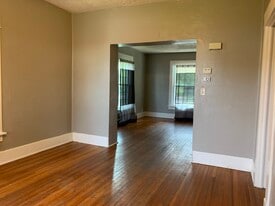 Building Photo - 1124 N 26th St