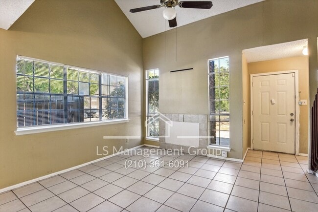 Building Photo - 6702 Windsor Hollow Dr