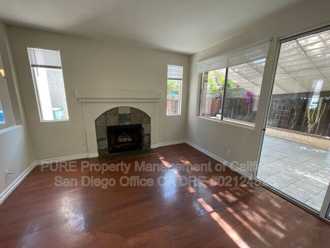 Building Photo - 2203 Willow Creek Cir