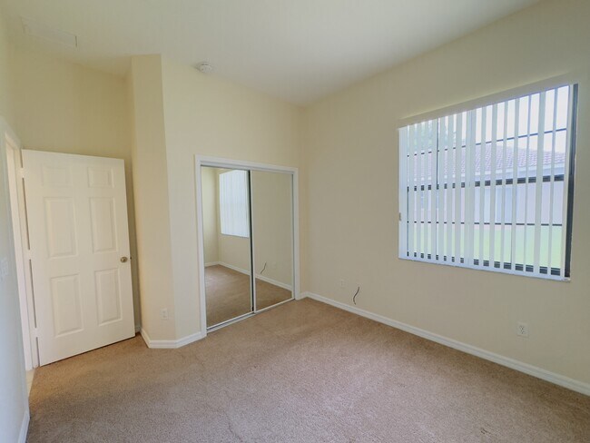 Building Photo - 405 Caraway Dr