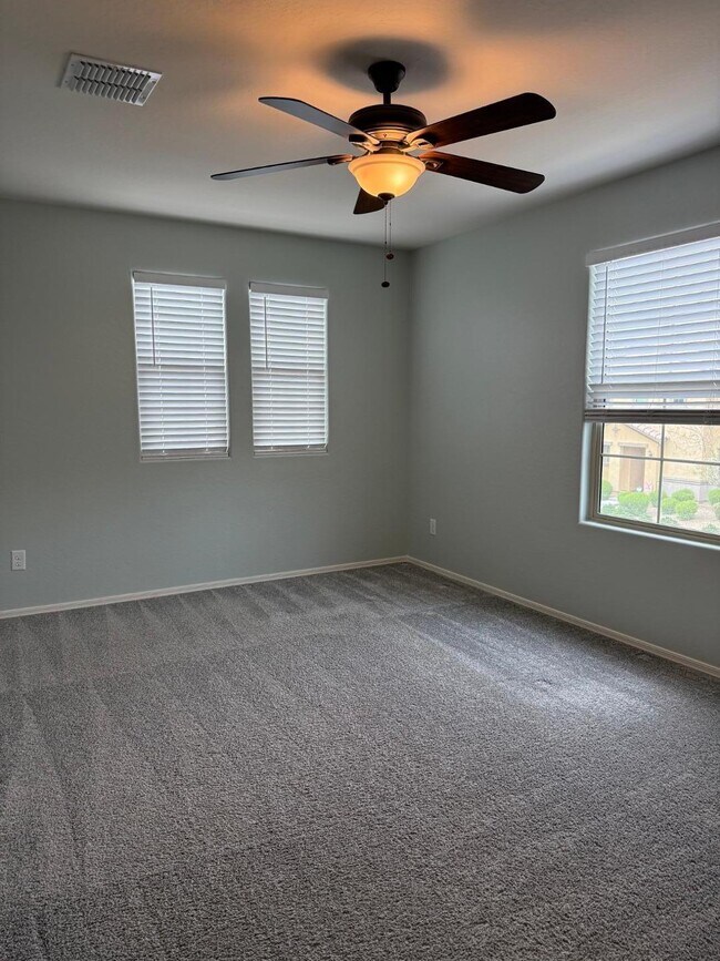 Building Photo - 16579 W Jenan Dr