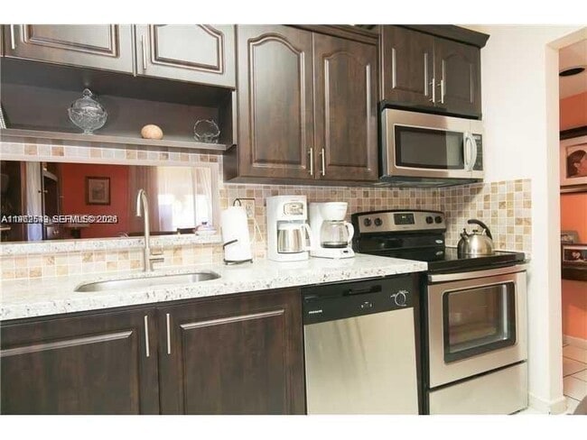 Building Photo - 8600 SW 133rd Avenue Rd