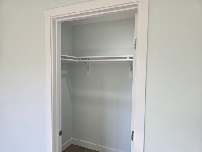 Building Photo - Fully Remodeled 4-Bedroom, 3-Bath Rental H...