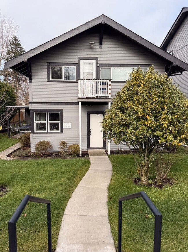 Building Photo - 1314 High St