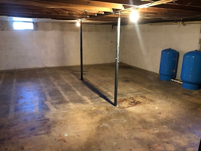 Building Photo - 134-136 Fauber Ln