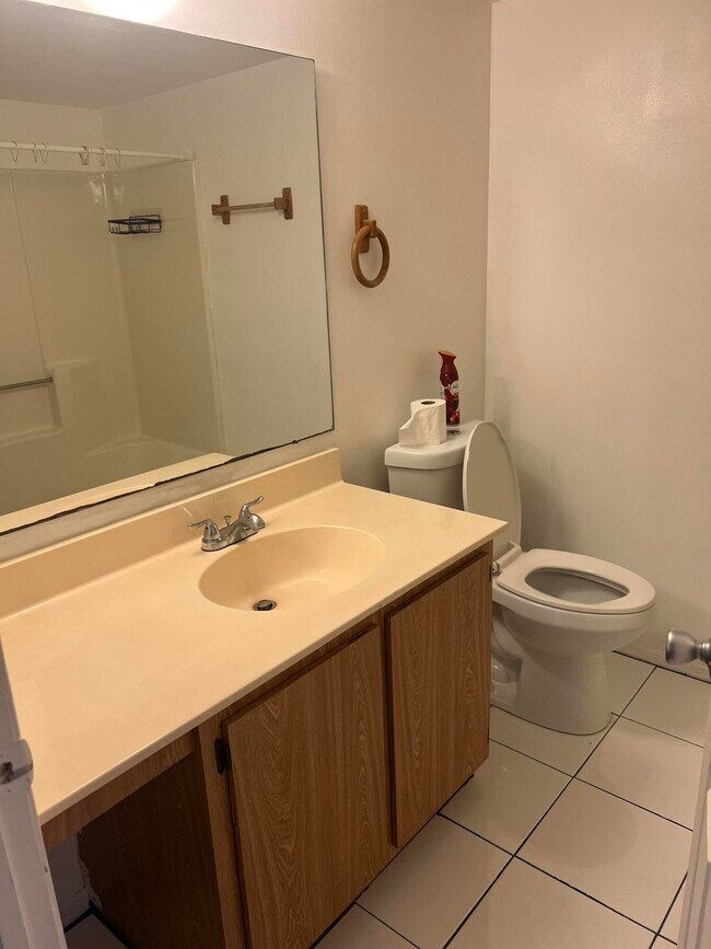 Building Photo - 1605 Palm Beach Trace Dr