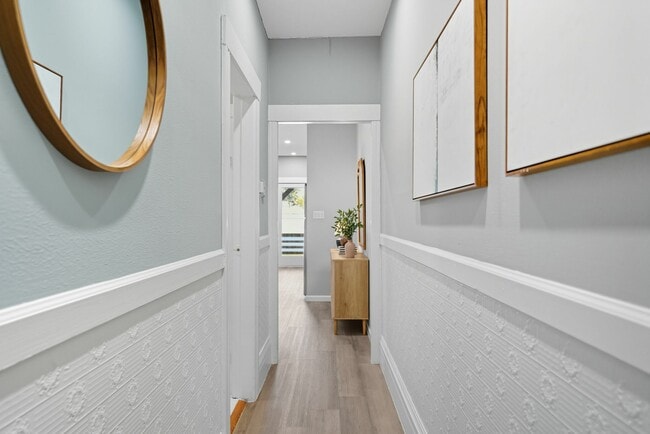 Building Photo - 438 30th St