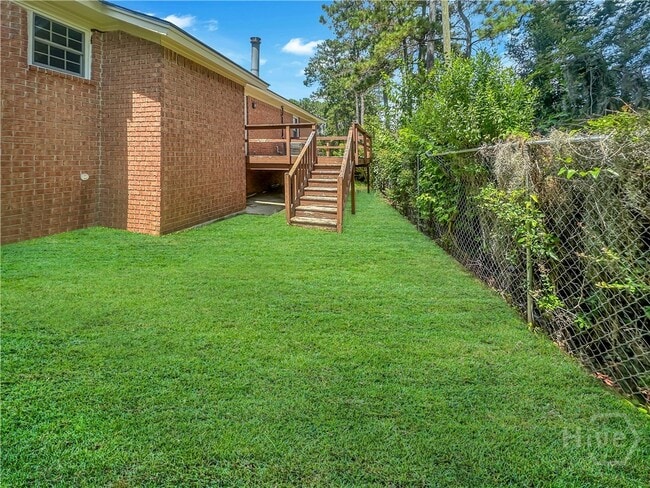 Building Photo - 406 Riverview Dr