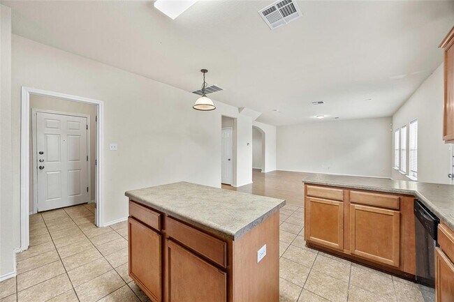 Building Photo - 2101 Rachel Ln