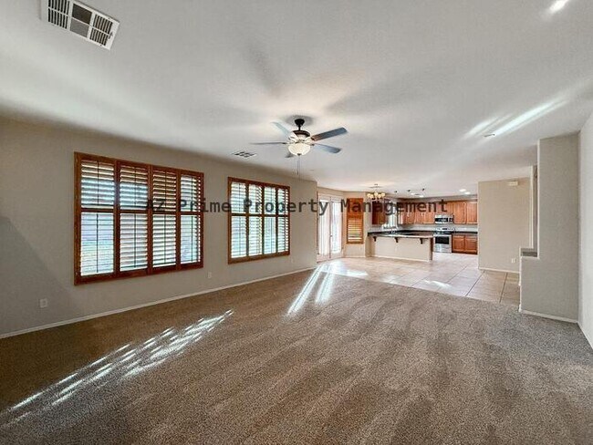 Building Photo - 10445 W Windsor Ave