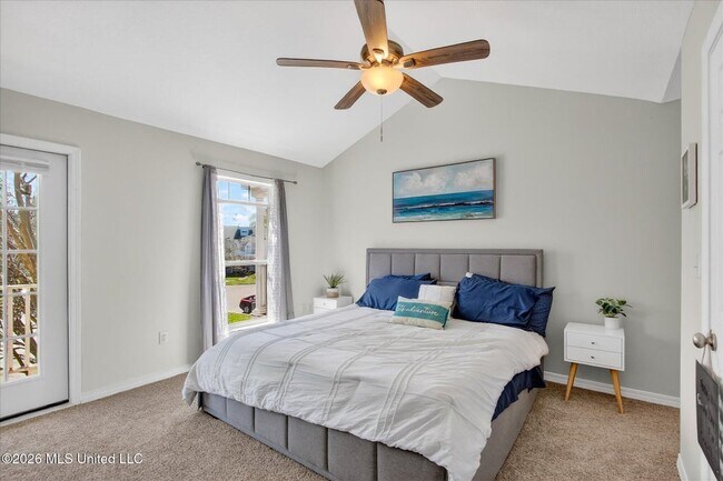 Building Photo - 1283 Century Oaks Dr