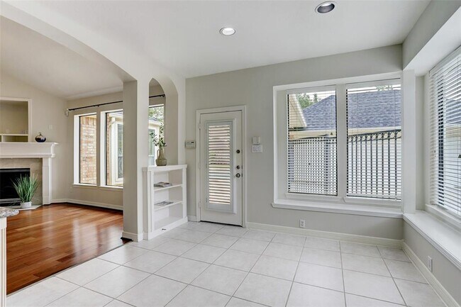 Building Photo - 5514 Chase Harbor