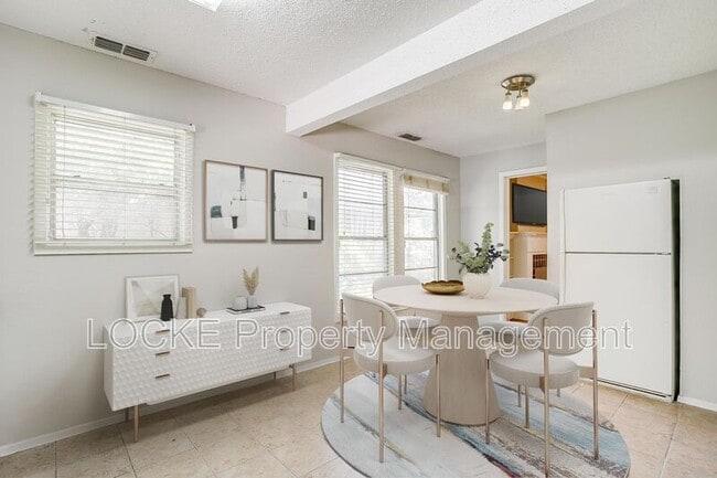 Building Photo - 3132 Greene Ave