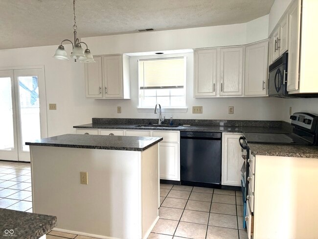 Building Photo - 11052 Oakspring Dr