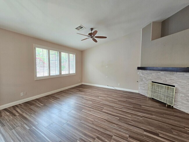 Building Photo - Unique Summerlin Home!