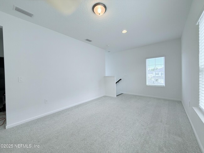 Building Photo - 136 Torres Trce