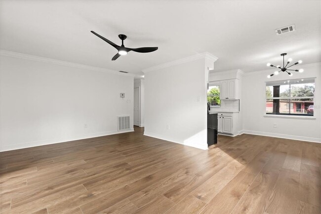 Building Photo - 1514 Lady Ave