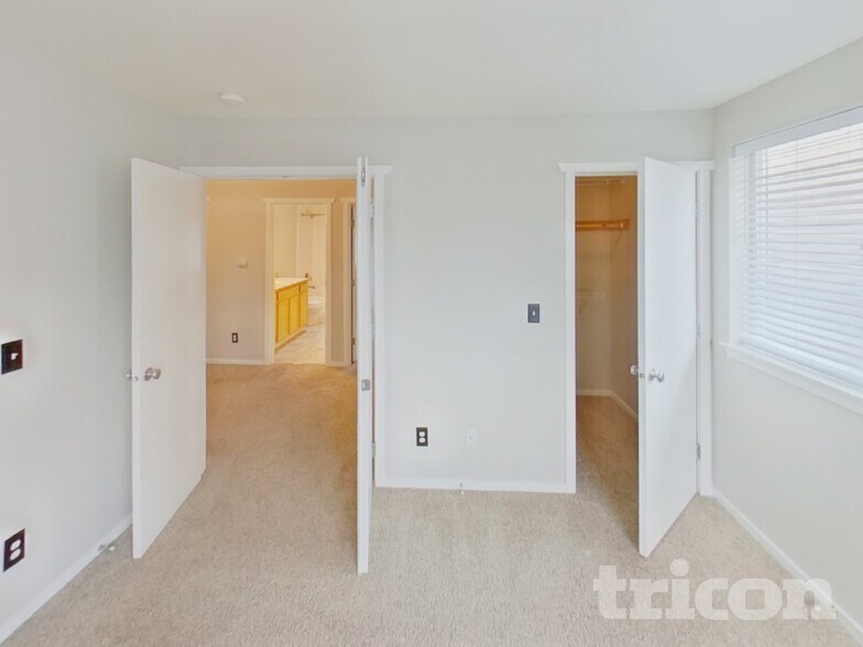 Building Photo - 22540 SE 268th Pl
