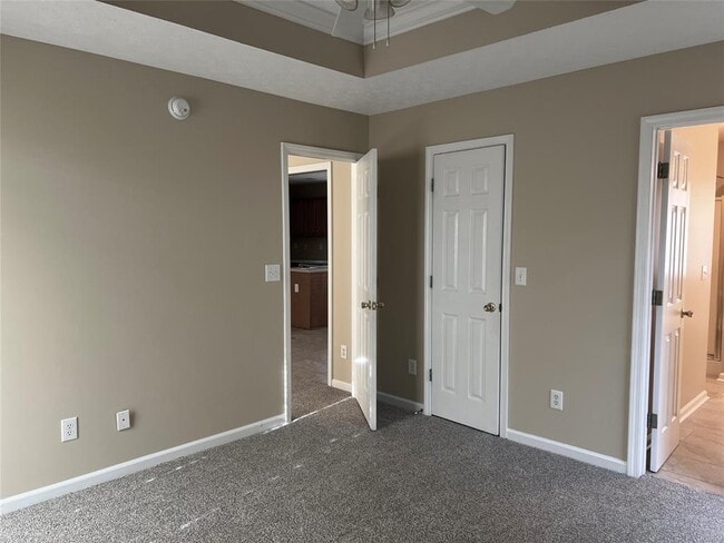 Building Photo - 801 Cottage Ln