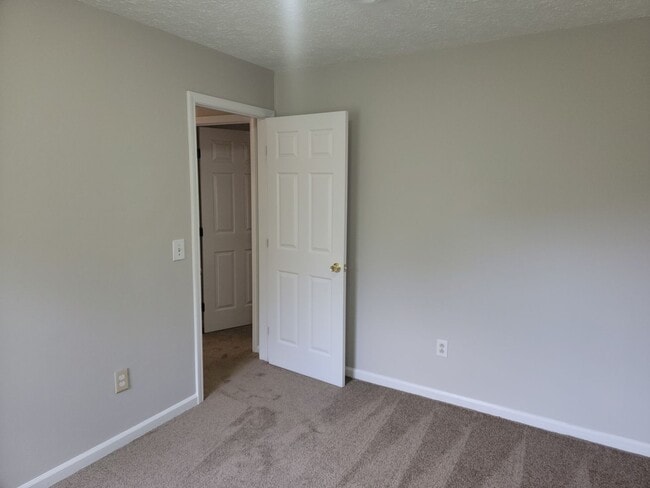 Building Photo - Henry County:  3 bedrooms, 1 Bonus, and 2 baths