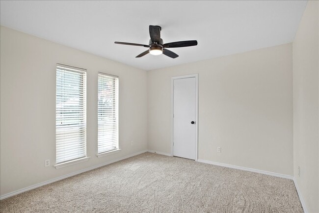 Building Photo - 2309 Lawndale Dr