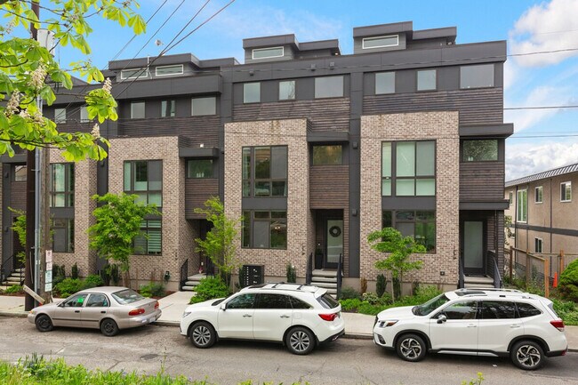 Building Photo - 167 Valley St